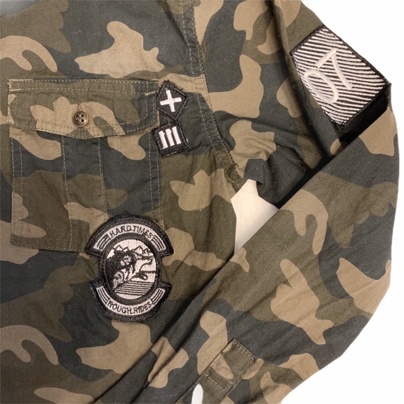 Boys Camouflage Snap Shirt w/ Patches - Picture 3 of 8